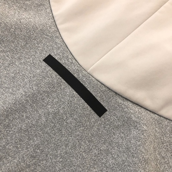 Adidas Full Zip high-neck Vest w/side zip pockets, Ivory & Grey Size Small - Picture 3 of 12